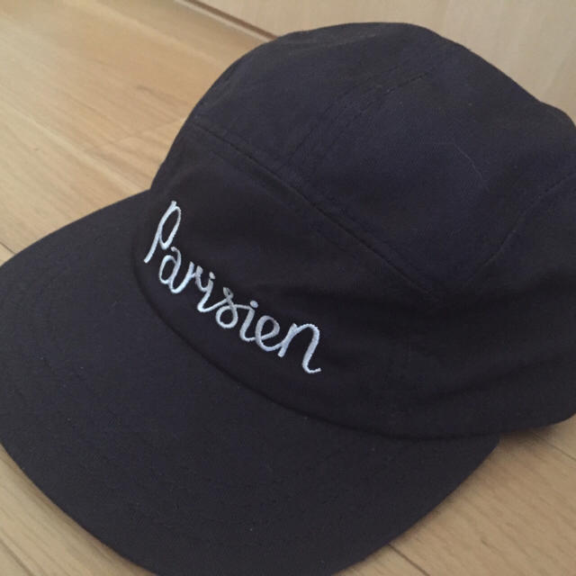 MAISON KITSUNE'(メゾンキツネ)の美品 メゾンキツネ newera ジェットキャップ レディースの帽子(キャップ)の商品写真