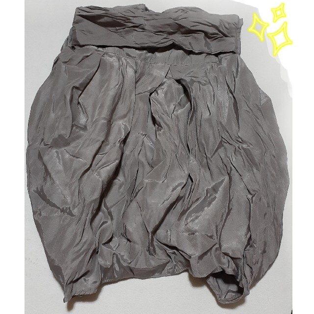 OKIRAKU(オキラク)のOKIRAKU バルーンスカート　コクーン　膝丈　ミニ レディースのスカート(ひざ丈スカート)の商品写真