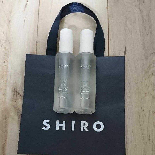 shiro(シロ)のSHIRO ホワイトリリー サボン ボディコロン　100ml 各１本　正規紙袋付 コスメ/美容の香水(ユニセックス)の商品写真