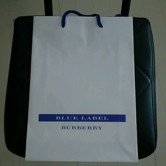 BURBERRY(バーバリー)の【新品】BURBERRYブルーレーベルのショッパー☆ レディースのバッグ(ショップ袋)の商品写真