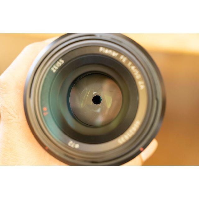 SONY(ソニー)のSONY FE 90mm F2.8 Macro G OSS SEL90M28G スマホ/家電/カメラのカメラ(レンズ(単焦点))の商品写真