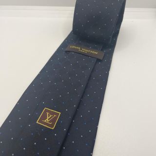 ルイヴィトン(LOUIS VUITTON)のLOUIS VUITTON ネクタイ ブラック　美品【激安】(ネクタイ)