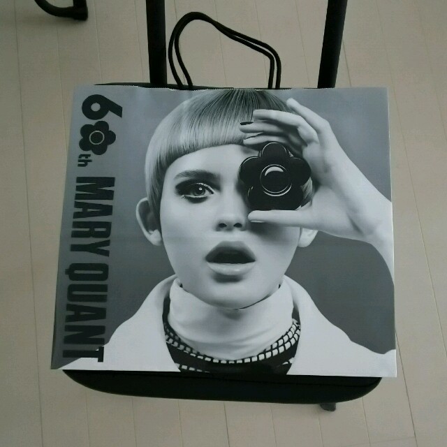 MARY QUANT(マリークワント)の【新品】MARYQUANTの60th限定ショッパー☆ レディースのバッグ(ショップ袋)の商品写真