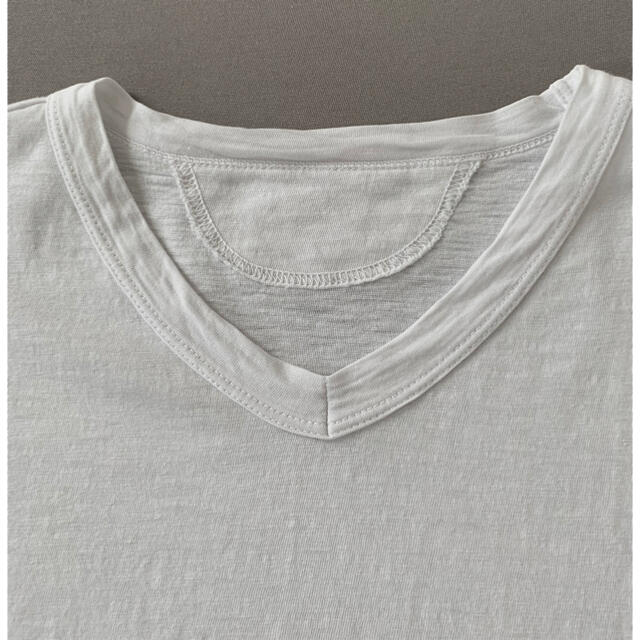 45rpm(フォーティーファイブアールピーエム)の45rpm   Tシャツ　V襟　サイズ2 白　ホワイト　カットソー　半袖 メンズのトップス(Tシャツ/カットソー(半袖/袖なし))の商品写真