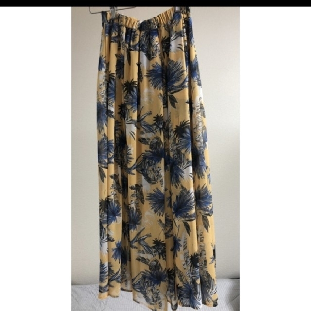 SNIDEL(スナイデル)の【ECRIN】フラワーマキシスカート レディースのスカート(ひざ丈スカート)の商品写真