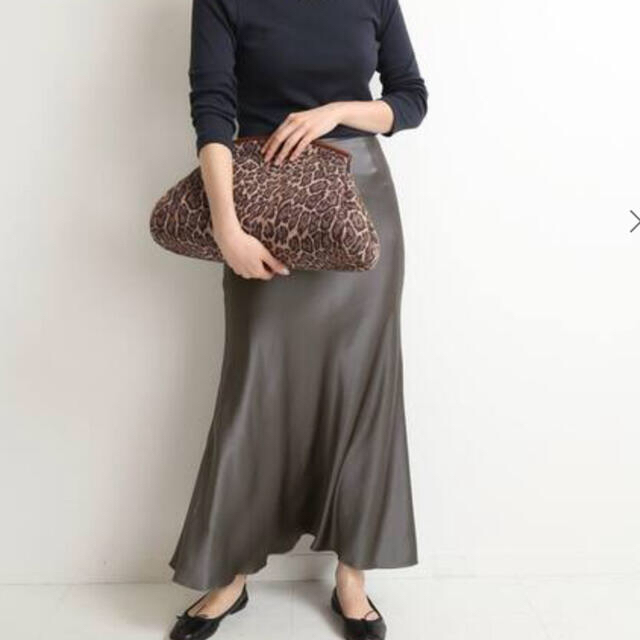 IENA(イエナ)のサテンスリットスカート レディースのスカート(ロングスカート)の商品写真