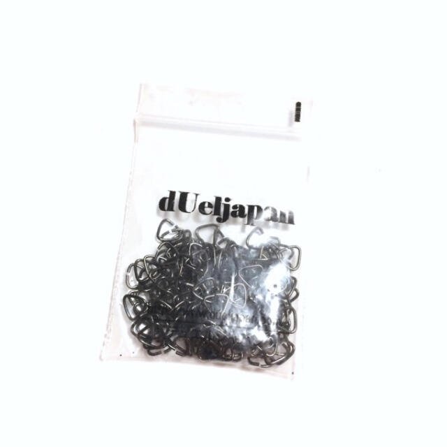 dUeljapan三角カン5×5mm (ブラック)パーツ材料ハンドメイド4袋 ハンドメイドの素材/材料(各種パーツ)の商品写真