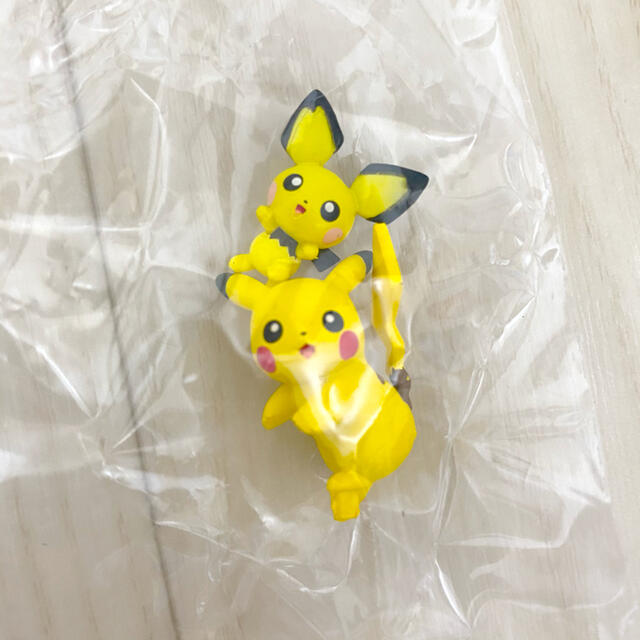 ポケモン(ポケモン)のPokemon ポケモン ジェムストーンコレクション ピカチュウ ピチュー エンタメ/ホビーのおもちゃ/ぬいぐるみ(キャラクターグッズ)の商品写真