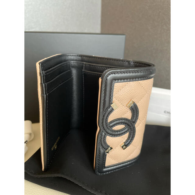 CHANEL(シャネル)のシャネル  スモールウォレット　３つ折り財布 レディースのファッション小物(財布)の商品写真
