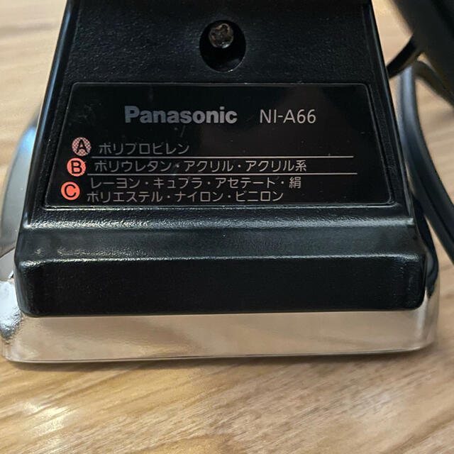 Panasonic(パナソニック)のパナソニック Panasonic NI-A66-K ドライアイロン スマホ/家電/カメラの生活家電(アイロン)の商品写真