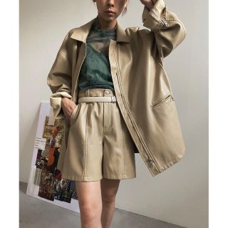 アメリヴィンテージ(Ameri VINTAGE)の21/SS アメリ GENTLE FAKE LEATHER PANTS(ショートパンツ)