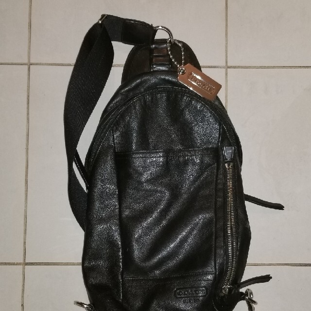COACH(コーチ)のコーチ トンプソンコンバーチブル スリングパックX E1293-70617 メンズのバッグ(バッグパック/リュック)の商品写真