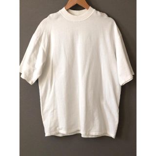 ベルシュカ(Bershka)の【Bershka】ベルシュカ　Tシャツ   白　クルーネック(カットソー(半袖/袖なし))