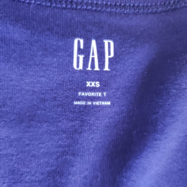 GAP(ギャップ)の専用!ナチュラルビューティースカート&ギャップ　Tシャツ２枚セット レディースのトップス(Tシャツ(半袖/袖なし))の商品写真
