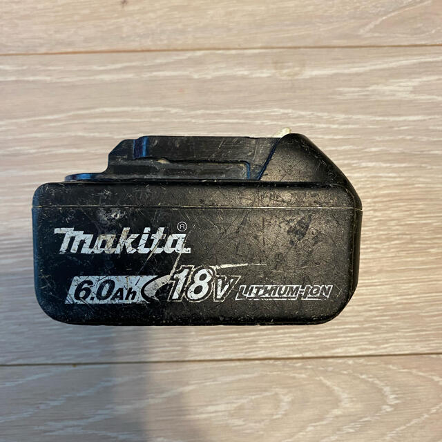 Makita(マキタ)の【まとめ買い専用】マキタ 18vバッテリー ジャンク スポーツ/アウトドアの自転車(工具/メンテナンス)の商品写真