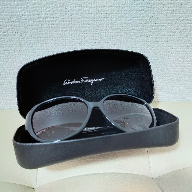 Salvatore Ferragamo(サルヴァトーレフェラガモ)のSalvatore Ferragamo（サルバトーレ・フェラガモ）サングラス レディースのファッション小物(サングラス/メガネ)の商品写真