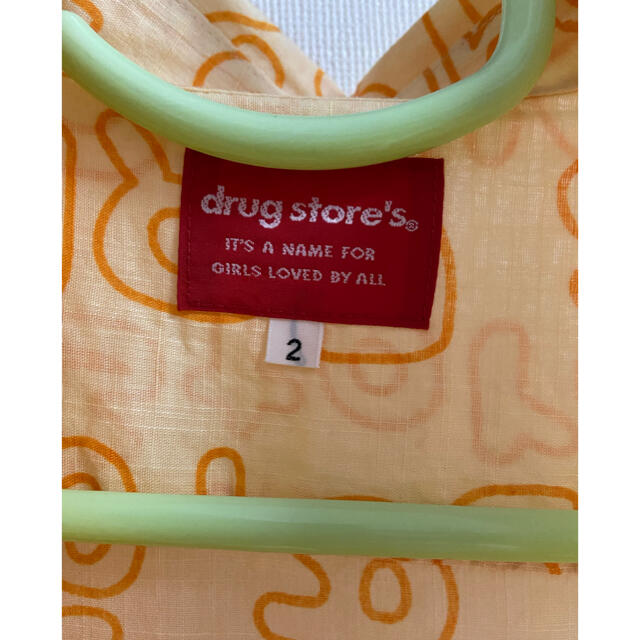 drug store's(ドラッグストアーズ)のdrugstores シャツ レディースのトップス(シャツ/ブラウス(半袖/袖なし))の商品写真