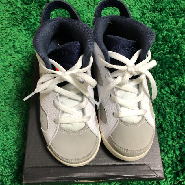 NIKE(ナイキ)のNIKE JORDAN 6 RETRO 16cm キッズ/ベビー/マタニティのキッズ靴/シューズ(15cm~)(スニーカー)の商品写真