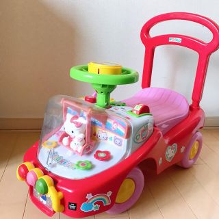 サンリオ ハローキティ 手押し車 カタカタの通販 6点 サンリオのキッズ ベビー マタニティを買うならラクマ