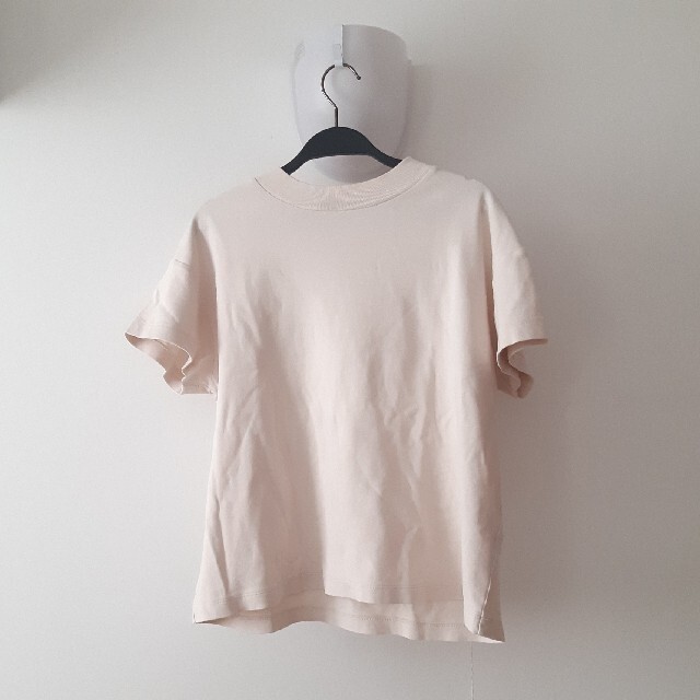GU(ジーユー)のGU Tシャツ レディースのトップス(Tシャツ(半袖/袖なし))の商品写真