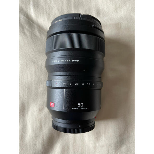 Panasonic(パナソニック)のLUMIX S PRO 50mm F1.4 S-X50 中古美品 スマホ/家電/カメラのカメラ(レンズ(単焦点))の商品写真