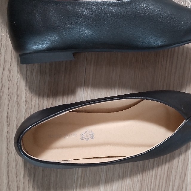 黒　ローヒールパンプス　23 レディースの靴/シューズ(バレエシューズ)の商品写真