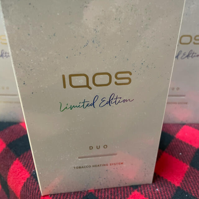 IQOS(アイコス)の【新品未開封、送料無料】iQOS3 DUO ムーンシルバー　アイコス　新色 メンズのファッション小物(タバコグッズ)の商品写真