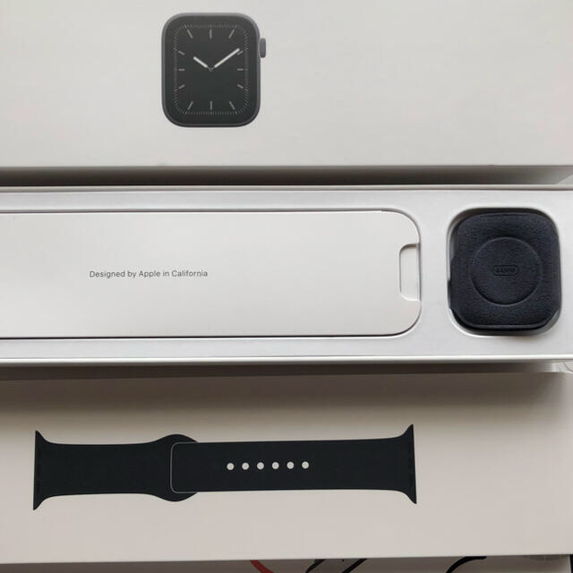 Apple Apple Watch Series 5 44mm GPSモデル の通販 by mippy's shop｜アップルウォッチならラクマ Watch - 美品 国産好評