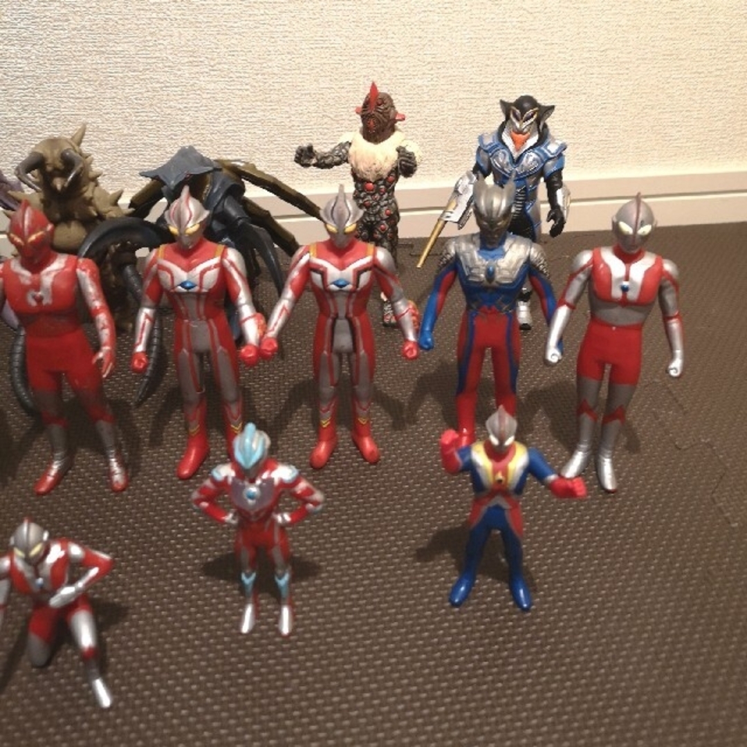 ウルトラマン　ソフビ エンタメ/ホビーのおもちゃ/ぬいぐるみ(キャラクターグッズ)の商品写真