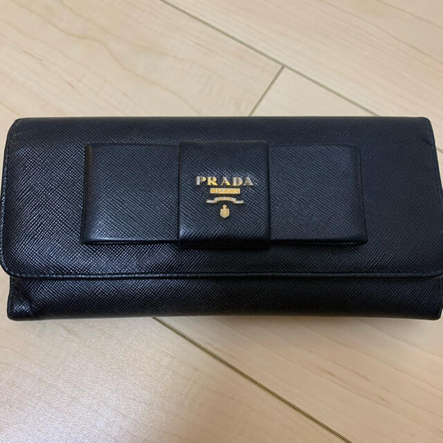 PRADA(プラダ)のプラダ　長財布 レディースのファッション小物(財布)の商品写真