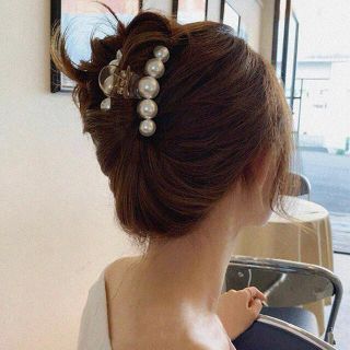 新品未使用 ヘアクリップ 髪 バレッタ 大粒 パール 韓国 オルチャン(ヘアピン)