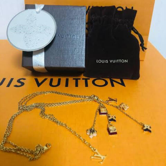 LOUIS VUITTON(ルイヴィトン)のLOUIS VUITTON(ルイヴィトン) ネックレス レディースのアクセサリー(ネックレス)の商品写真