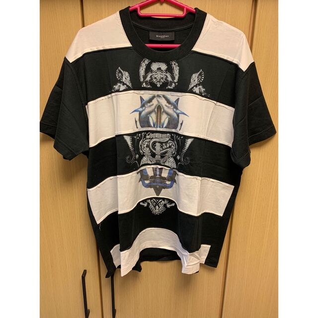 GIVENCHY(ジバンシィ)の正規 Givenchy ジバンシィ シャーク ボーダー Tシャツ メンズのトップス(Tシャツ/カットソー(半袖/袖なし))の商品写真