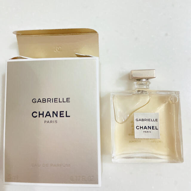 CHANEL(シャネル)のCHANEL シャネル　ガブリエルシャネル 5ml 新品未使用 コスメ/美容の香水(香水(女性用))の商品写真