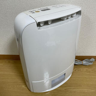 パナソニック(Panasonic)のPanasonic 衣類乾燥除湿機　F-YZL60(衣類乾燥機)