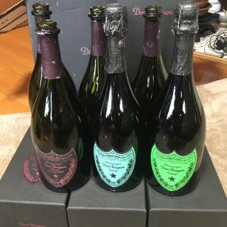 ドンペリニヨン(Dom Pérignon)のドンペリ・空き瓶セット❗️ 箱付きロゼ４本・箱なしブルー１本・箱なしグリーン１本(シャンパン/スパークリングワイン)