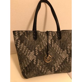 マイケルコース(Michael Kors)のマイケルコース　バッグ(ハンドバッグ)