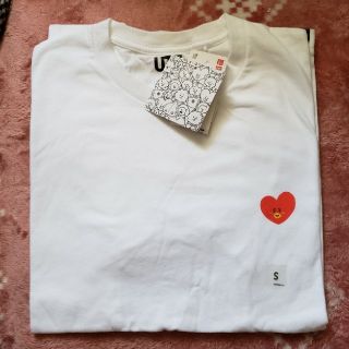 ユニクロ(UNIQLO)のBT21  V ユニクロ　Tシャツ　Sサイズ(K-POP/アジア)