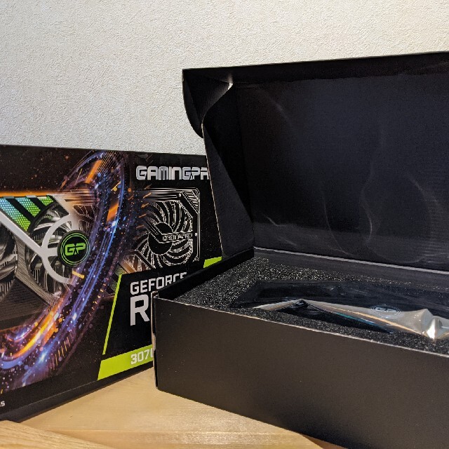 中古動作品 palit GeForce RTX 3070 OC 8GB スマホ/家電/カメラのPC/タブレット(PCパーツ)の商品写真