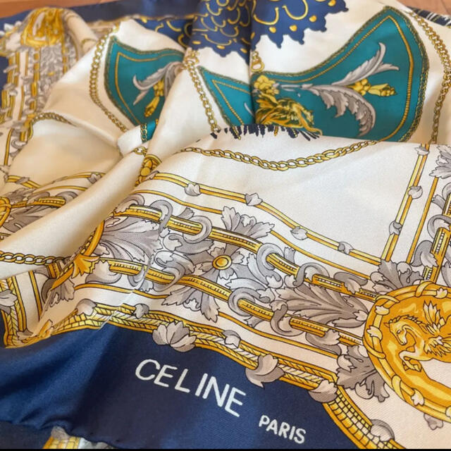 celine(セリーヌ)のCELINE PARIS セリーヌ 大判スカーフ レディースのファッション小物(バンダナ/スカーフ)の商品写真