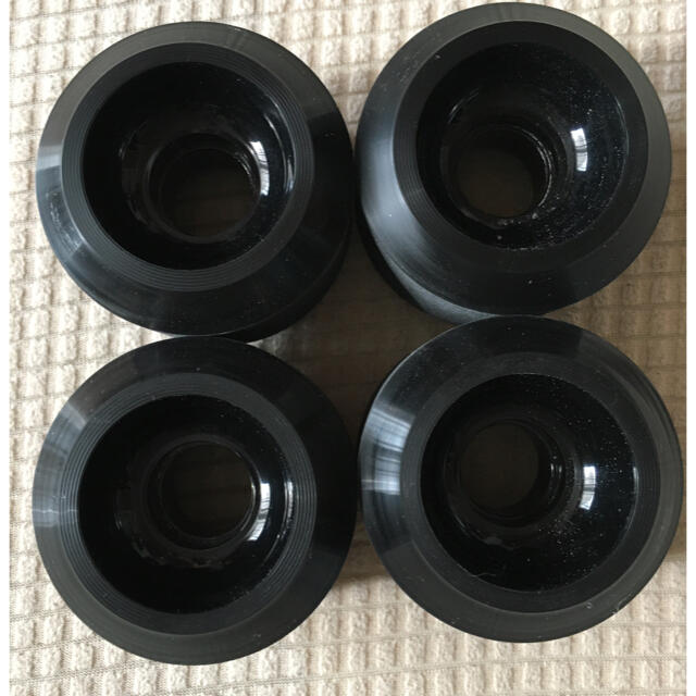 SLIDE SurfSkateboard Wheel set 65mmx51mm スポーツ/アウトドアのスポーツ/アウトドア その他(サーフィン)の商品写真