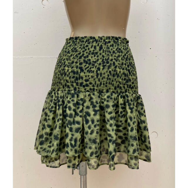 新品 import LA直輸入 オリーブ色系豹柄のシャーリングフレアスカート レディースのスカート(ミニスカート)の商品写真