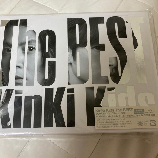 KinKi Kids(キンキキッズ)のThe BEST（初回盤/Blu-ray Disc付） エンタメ/ホビーのCD(ポップス/ロック(邦楽))の商品写真