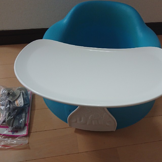 Bumbo(バンボ)のバンボ キッズ/ベビー/マタニティのキッズ/ベビー/マタニティ その他(その他)の商品写真