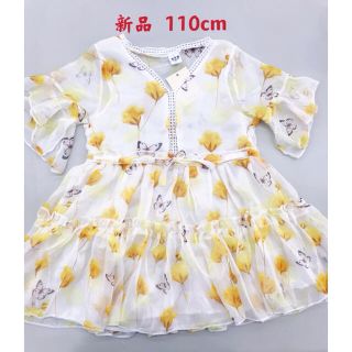 新品　夏　子供服　シフォンワンピース　花柄と蝶々　110cm(ワンピース)