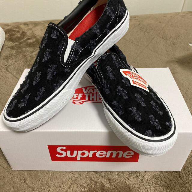 Supreme(シュプリーム)のSupreme®/Vans® Hole Punch Denim Slip メンズの靴/シューズ(スリッポン/モカシン)の商品写真