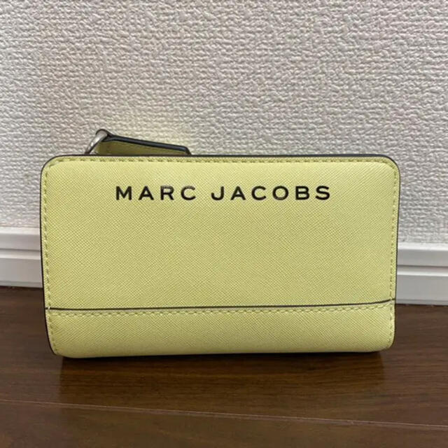 MARC JACOBS(マークジェイコブス)のマークジェイコブス　二つ折り財布 レディースのファッション小物(財布)の商品写真