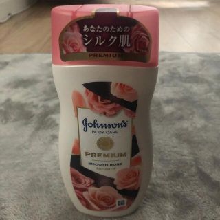 ジョンソン(Johnson's)のジョンソンボディケア プレミアム ローション スムーズローズ(200ml)(ボディローション/ミルク)