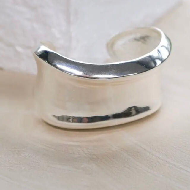 TODAYFUL(トゥデイフル)のナッシングアンドアザーズ　Edge Bangle レディースのアクセサリー(ブレスレット/バングル)の商品写真