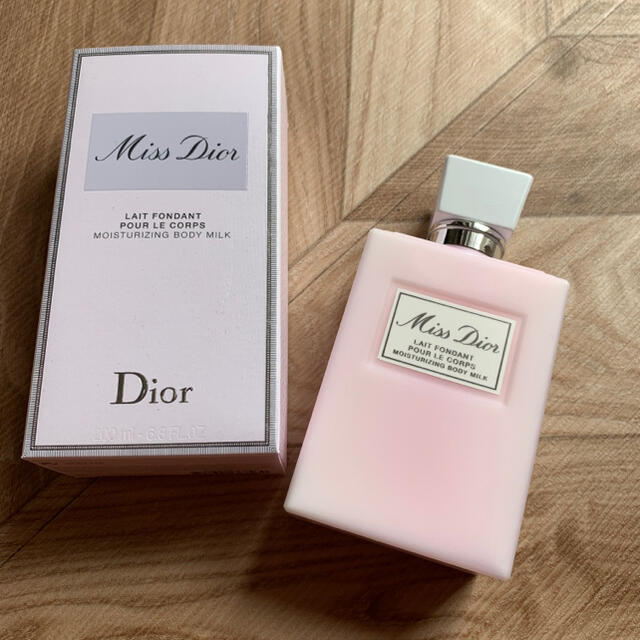 Dior(ディオール)の新品未使用　ミスディオール　ボディミルク コスメ/美容のボディケア(ボディローション/ミルク)の商品写真